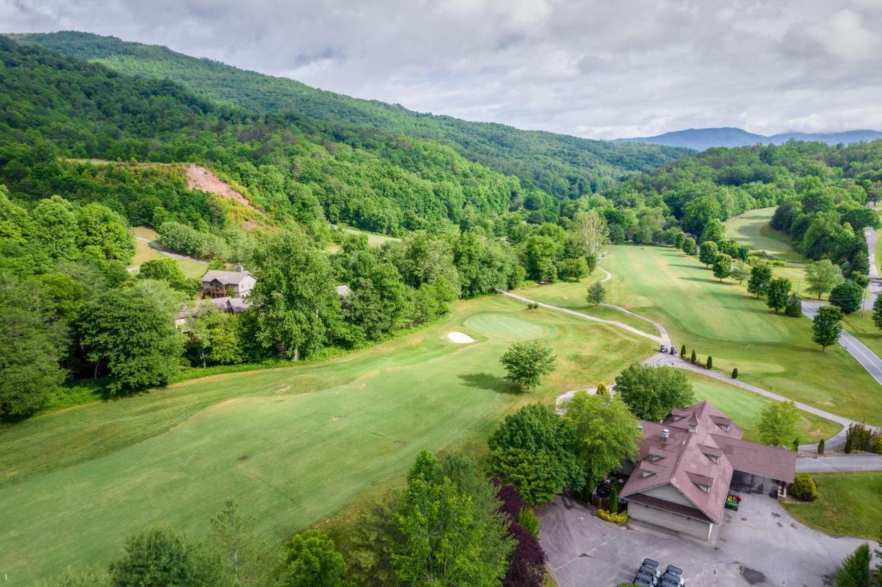 Smoky Mountain Escape Apartment Whittier Exterior photo